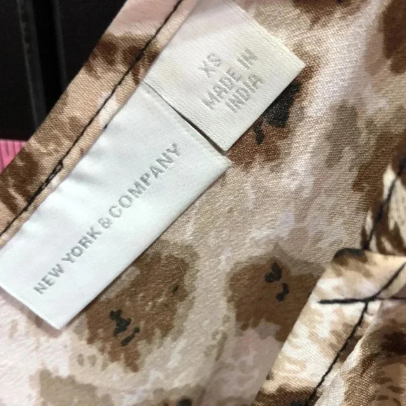 NY&Co. V-neck,spaghetti strap,long flowy, asymmetrical tank top,animal print  XS - Picture 8 of 12